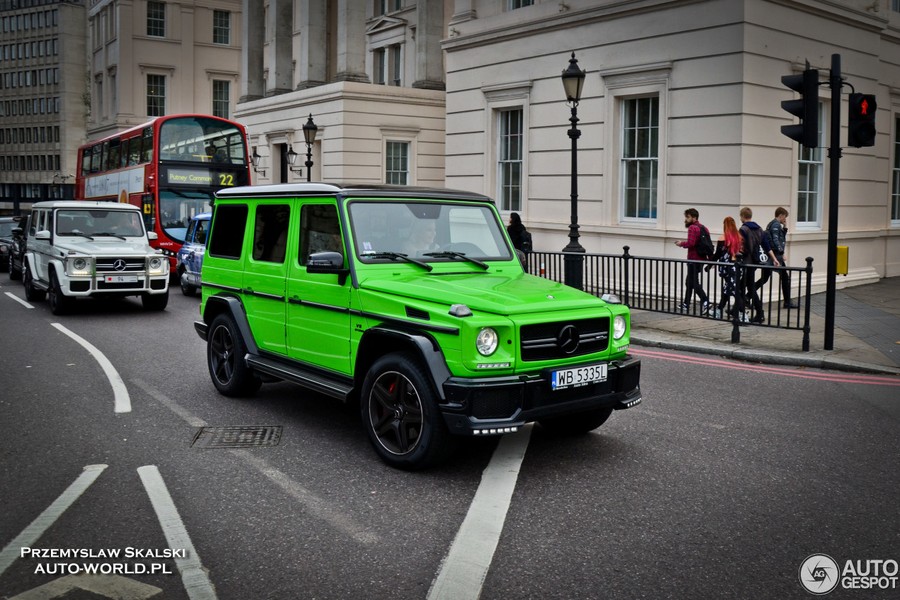 Dòng xe  Mercedes G63 AMG tại thị trường Việt Nam không còn xa lạ gì với các tay chơi Việt, trong đó, những biển tứ hay ngũ quý thường được ưu ái xuất hiện trên "ông vua địa hình". 